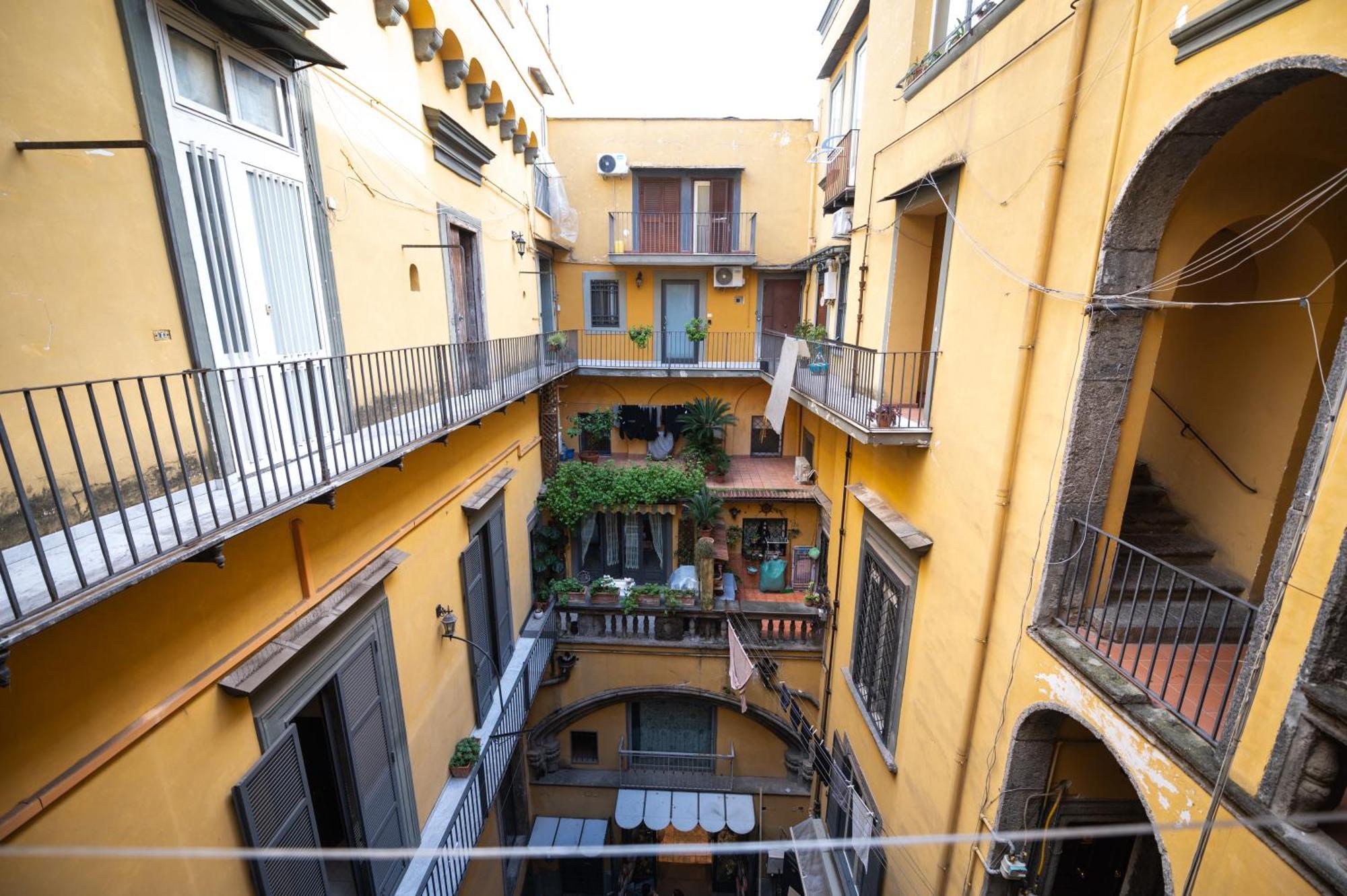 Stay Soft Apartment - Centro Storico Napoli Экстерьер фото