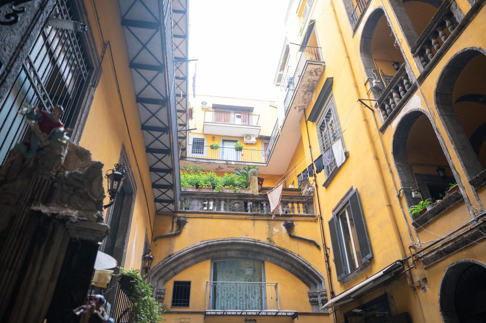 Stay Soft Apartment - Centro Storico Napoli Экстерьер фото